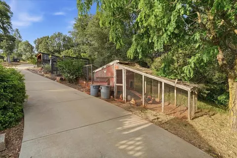 Exterior - 5525 Green Valley Rd, Placerville, CA 95667 photo 3 of 11