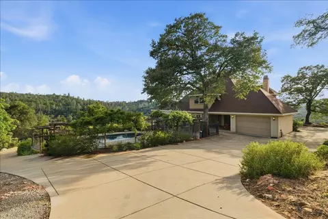 Exterior - 5525 Green Valley Rd, Placerville, CA 95667 photo 4 of 11
