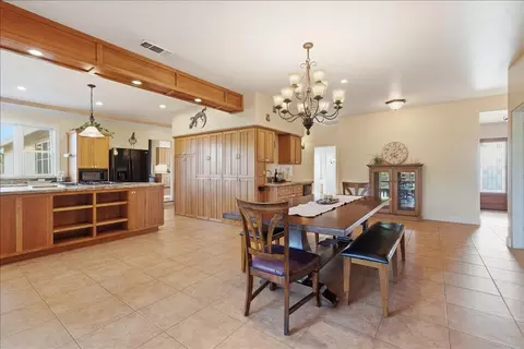 Dining - 5525 Green Valley Rd, Placerville, CA 95667 photo 1 of 1