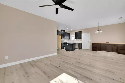 Living - 4581 Meadow Way, Olivehurst, CA 95961 photo 4 of 6