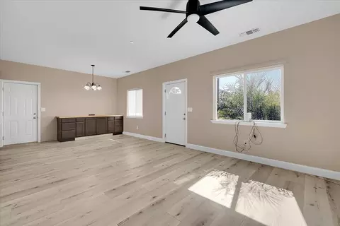 Living - 4581 Meadow Way, Olivehurst, CA 95961 photo 3 of 6