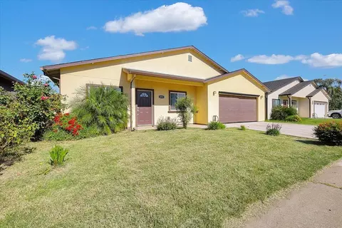 Exterior - 4581 Meadow Way, Olivehurst, CA 95961 photo 2 of 9