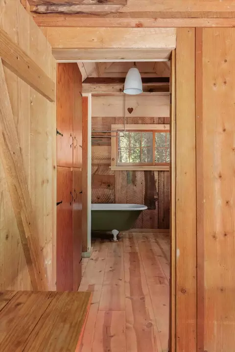 Bath - 3684 Moran Rd, Arnold, CA 95223 photo 1 of 3