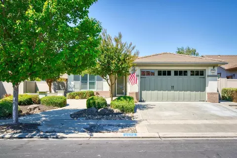 2379 Belle Glade Ln, Manteca, CA 95336