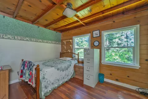 Bedroom - 6929 Split Bend Rd, Pollock Pines, CA 95726 photo 2 of 6