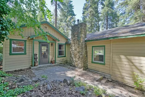 Exterior - 6929 Split Bend Rd, Pollock Pines, CA 95726 photo 1 of 8