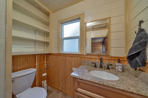 Bath - 6929 Split Bend Rd, Pollock Pines, CA 95726 photo 2 of 3