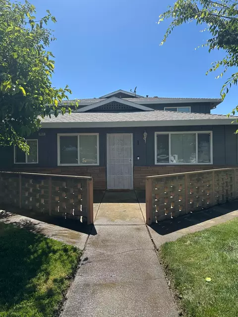 9012 El Cajon Way #1, Sacramento, CA 95826