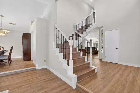 Entry Way - 122 Goodell Rd, Folsom, CA 95630 photo 3 of 3
