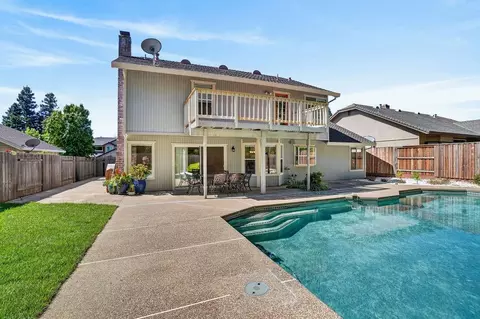 Exterior - 122 Goodell Rd, Folsom, CA 95630 photo 4 of 14