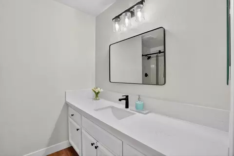 Bath - 122 Goodell Rd, Folsom, CA 95630 photo 1 of 9