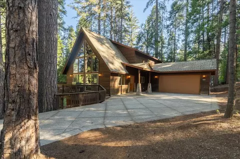 1807 Coniferous Dr, Arnold, CA 95223