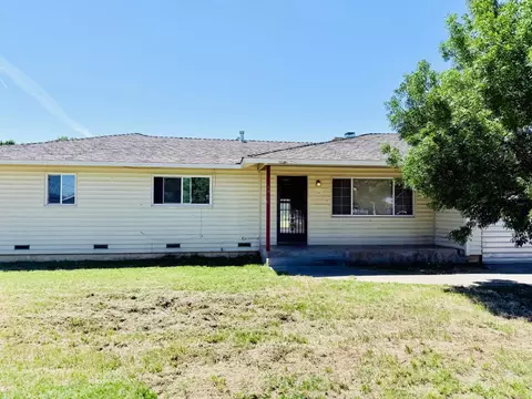 Exterior - 1946 16th St, Olivehurst, CA 95961 photo 2 of 14
