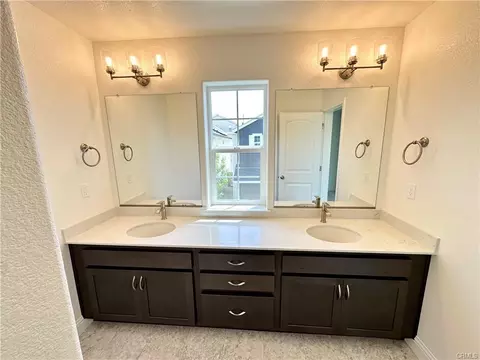 Bath - 184 Montage Dr, Merced, CA 95348 photo 4 of 6