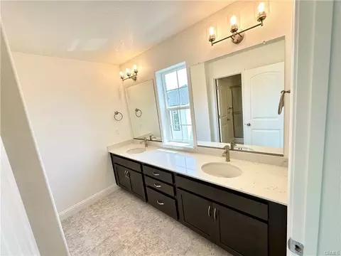 Bath - 184 Montage Dr, Merced, CA 95348 photo 3 of 6