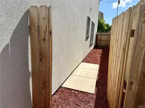 Exterior - 184 Montage Dr, Merced, CA 95348 photo 7 of 12