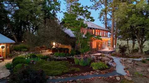 20111 Tanglewood Rd, Grass Valley, CA 95945