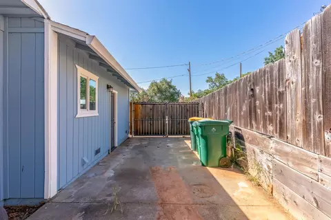Exterior - 2757 Spear St, Placerville, CA 95667 photo 4 of 10