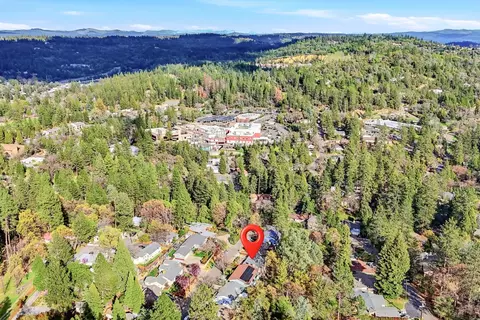 View/Area - 946 Bartlett Ave, Placerville, CA 95667 photo 3 of 4