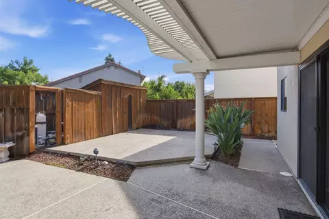 Exterior - 2533 Merle Ave, Modesto, CA 95355 photo 8 of 8
