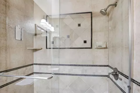 Bath - 2533 Merle Ave, Modesto, CA 95355 photo 4 of 4