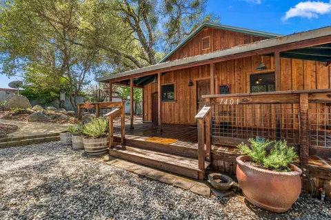 7401 Fairplay Rd, Somerset, CA 95684