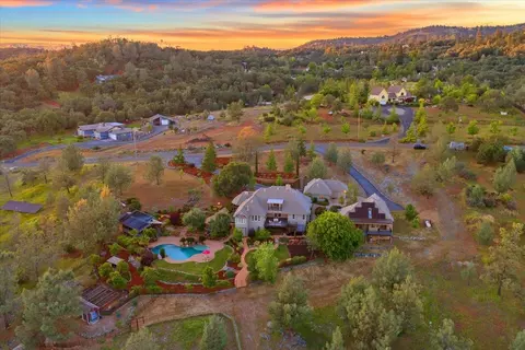 14495 Riva Ridge Cir, Auburn, CA 95602
