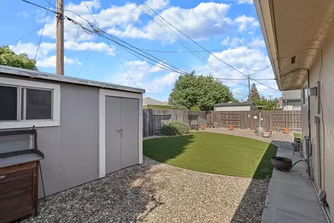 Exterior - 819 Sylvia Dr, Lodi, CA 95240 photo 9 of 13