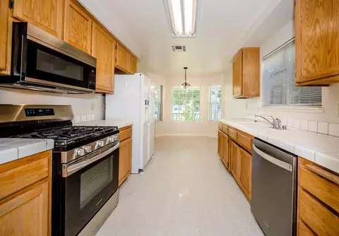Kitchen - 105 Colby Ln, Winters, CA 95694 photo 1 of 7