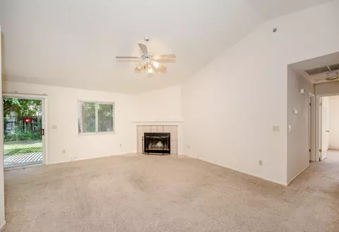 Living - 105 Colby Ln, Winters, CA 95694 photo 2 of 7