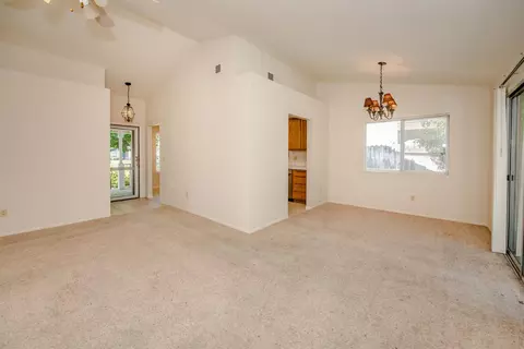 Living - 105 Colby Ln, Winters, CA 95694 photo 6 of 7