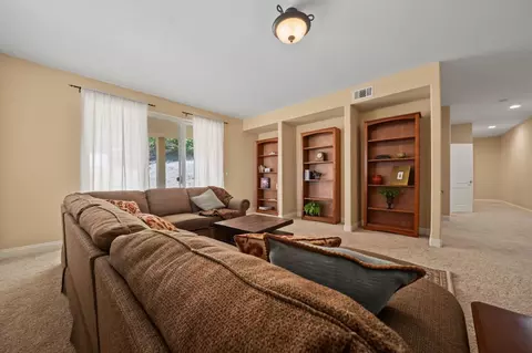 Living - 66 Argonaut Dr, Copperopolis, CA 95228 photo 4 of 7