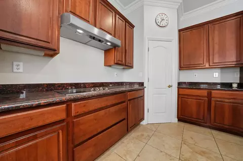 Kitchen - 66 Argonaut Dr, Copperopolis, CA 95228 photo 7 of 8