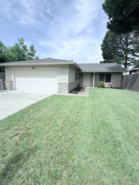 2825 Normington Dr, Sacramento, CA 95833