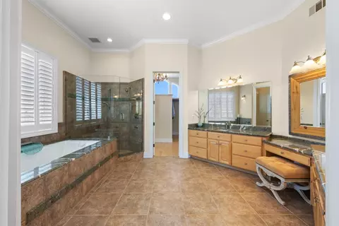 Bath - 6881 Sagittarius Dr, Placerville, CA 95667 photo 7 of 11