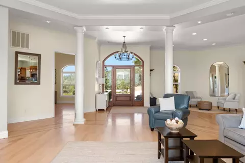 Entry Way - 6881 Sagittarius Dr, Placerville, CA 95667 photo 2 of 4