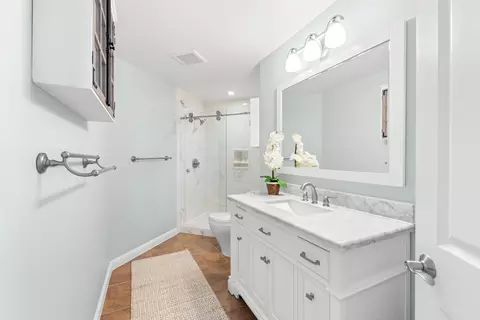 Bath - 6881 Sagittarius Dr, Placerville, CA 95667 photo 8 of 11