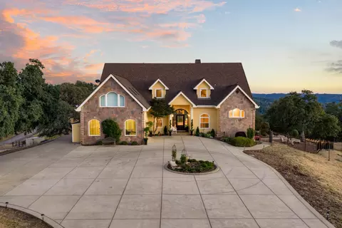 6881 Sagittarius Dr, Placerville, CA 95667