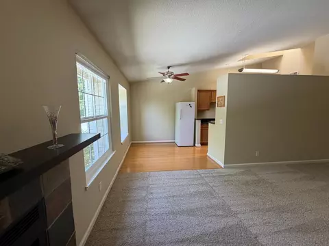 Living - 7131 Stella Ln #34, Carmichael, CA 95608 photo 5 of 8