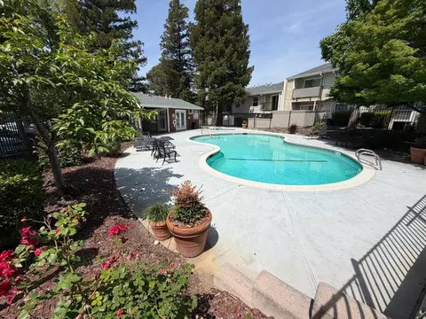 Exterior - 7131 Stella Ln #34, Carmichael, CA 95608 photo 11 of 14