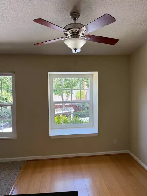 Living - 7131 Stella Ln #34, Carmichael, CA 95608 photo 3 of 8