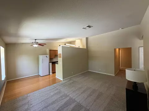 Living - 7131 Stella Ln #34, Carmichael, CA 95608 photo 6 of 8