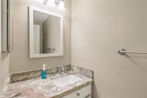 3928 Oak Villa Cir, Carmichael, CA 95608 photo 18