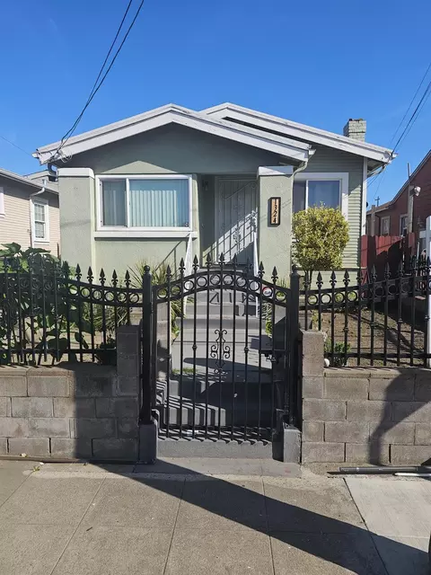 1324 103rd Ave, Oakland, CA 94603
