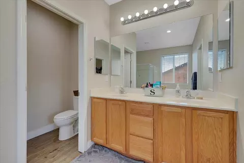 Bath - 9654 Cannon Way, Live Oak, CA 95953 photo 2 of 4