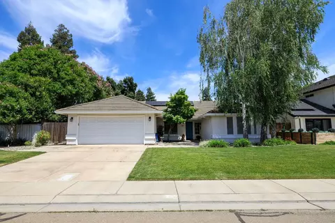 230 Meyenberg Ave, Ripon, CA 95366