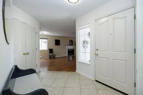 Entry Way - 230 Meyenberg Ave, Ripon, CA 95366 photo 3 of 5