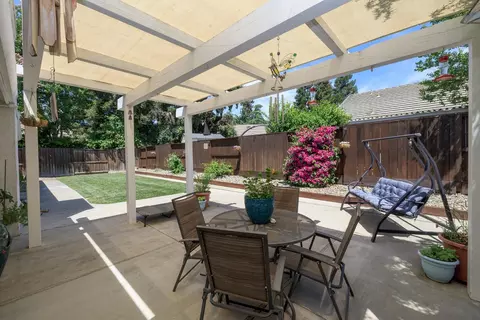 Exterior - 230 Meyenberg Ave, Ripon, CA 95366 photo 6 of 14