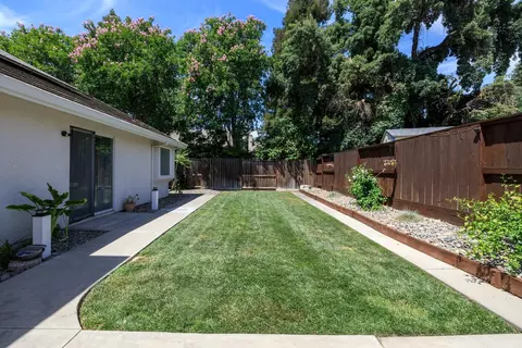 Exterior - 230 Meyenberg Ave, Ripon, CA 95366 photo 11 of 14