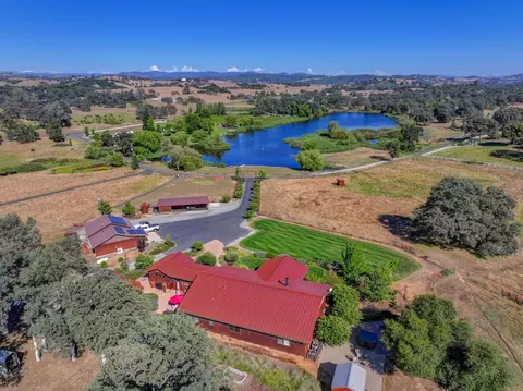 1416 Lakeside Dr, Angels Camp, CA 95222